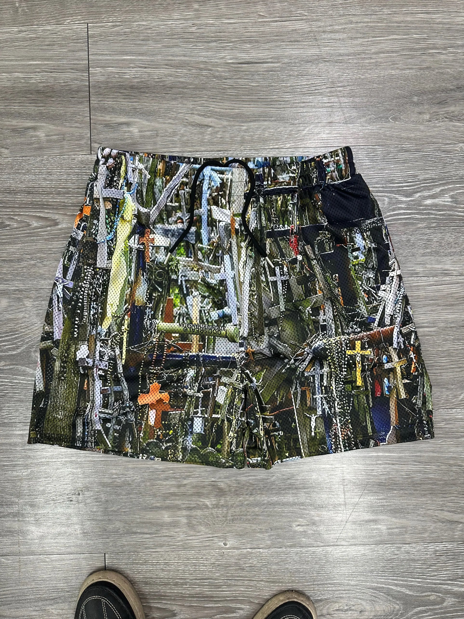LITHUANIA GODSREAL STS CAMO SHORTS